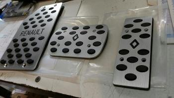 Pedales Renault LoroCaraudio