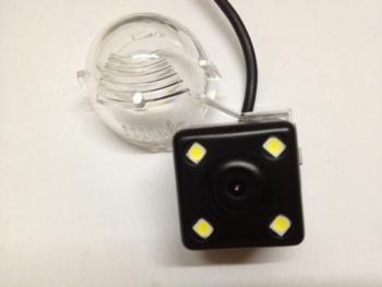 Cámara de reversa con luz led de alta definición y amplio ángulo de visión